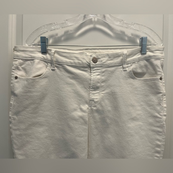 Old Navy Super Skinny Ankle Stretch White Jeans Size 14 Short Women’s 👖 - Picture 2 of 6